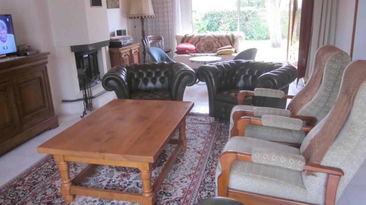 Location La Bree Les Bains 15 Personnes Villa Exterior photo